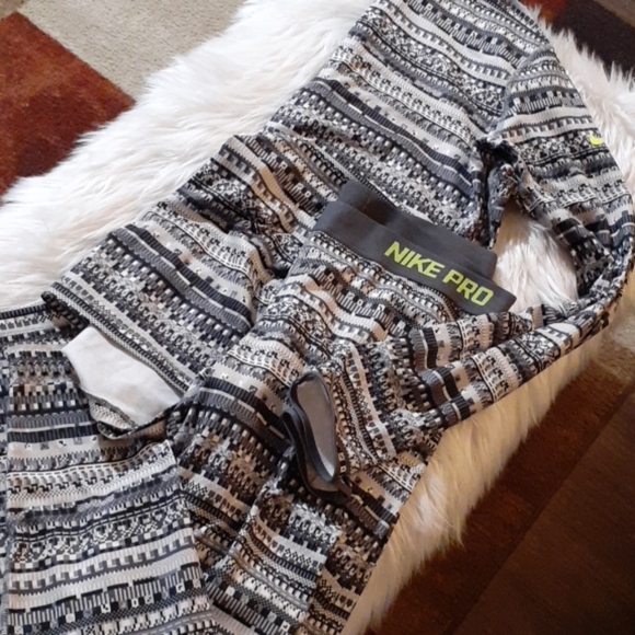 Nike Pants - nike pro set